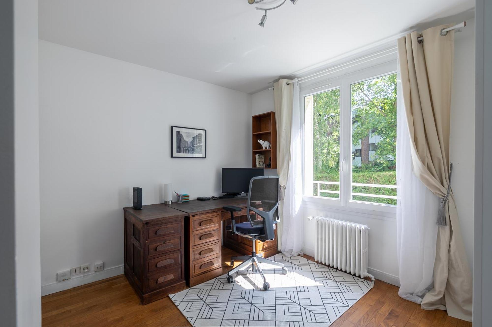 Châtenay Le Chateaubriand - Calme, Balcon Et Parking מראה חיצוני תמונה