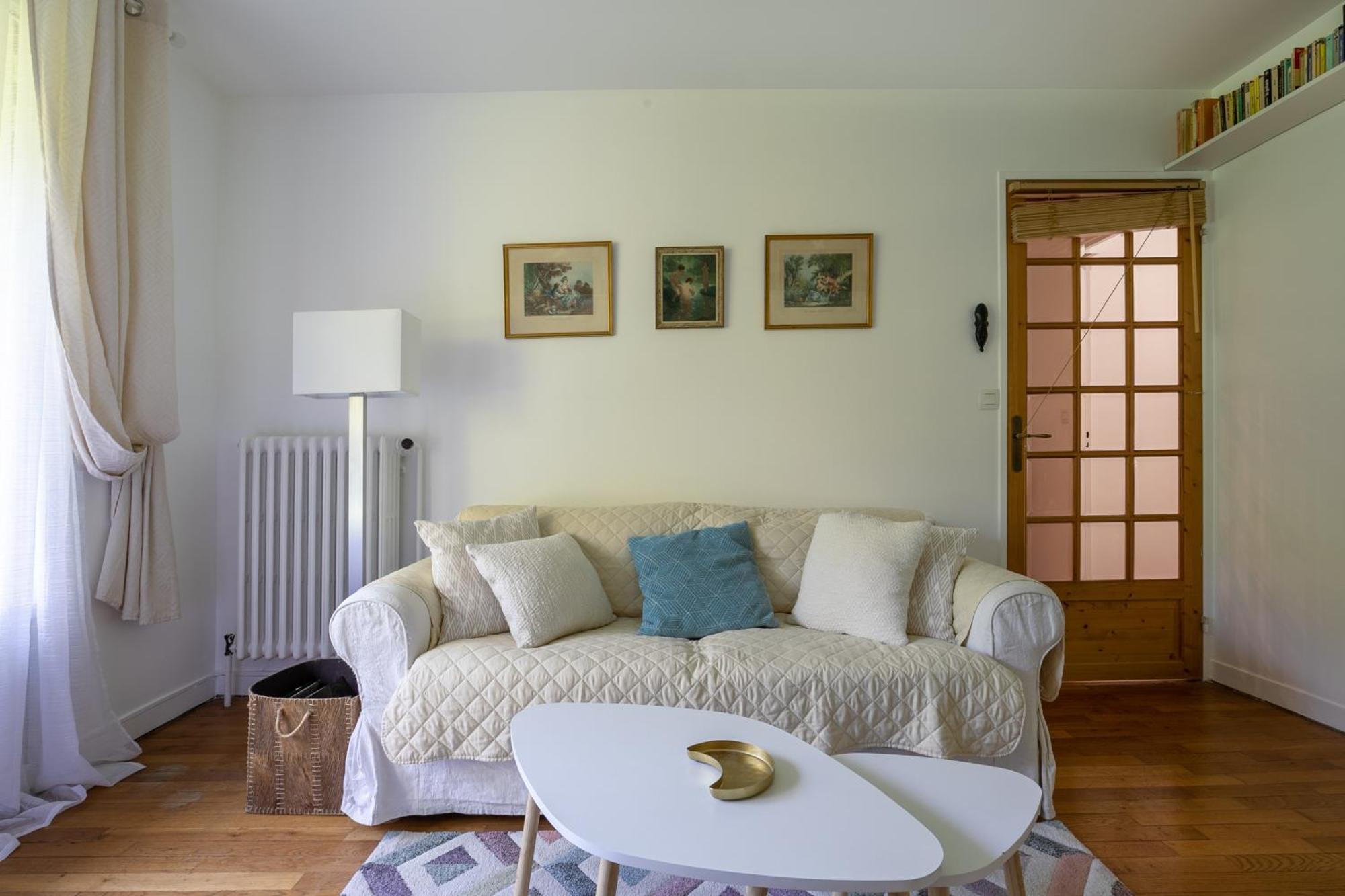 Châtenay Le Chateaubriand - Calme, Balcon Et Parking מראה חיצוני תמונה